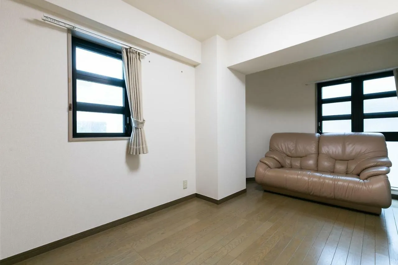 Apartment Rakuhaku Inn Tokyo Japan