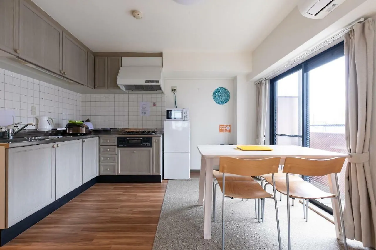Apartment Rakuhaku Inn Tokyo Japan